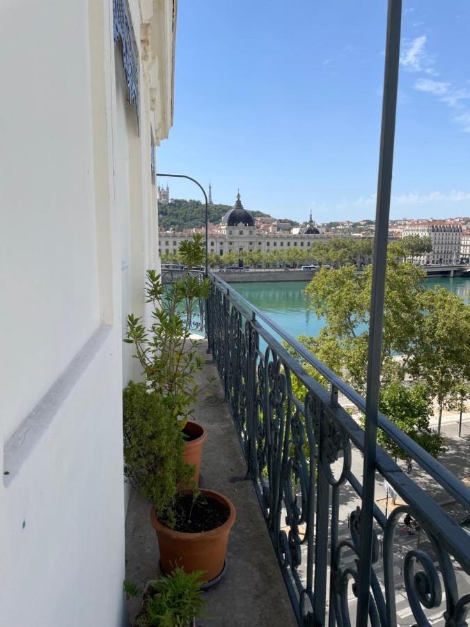 Apartamento Vue Sur Rhone Lyon Exterior foto